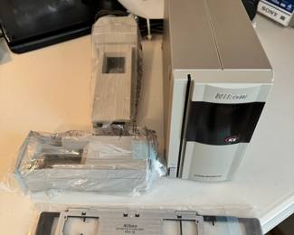 Never Used vintage Nikon CoolScan IV ED Slide Scanner system