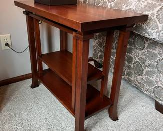 Two Frank Lloyd Wright by Copeland Furniture Co. ‘Coonley’ nesting side tables, both in excellent condition