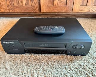 Mitsubishi PerfecTape VHS player with remote
