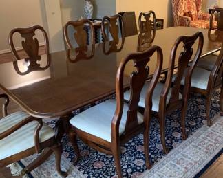 Thomasville dining room table and chairs