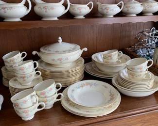 Homer Laughlin Nautilis Eggshell