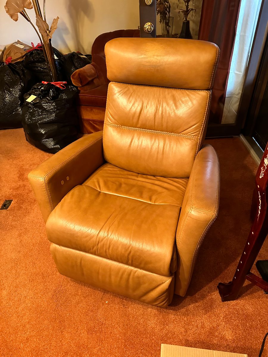 estate-tag-sale-of-the-late-patricia-olson-starts-on-1-5-2024