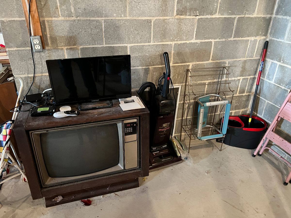 50 OFF Estate Sale in Hammonton, NJ starts on 11/11/2023