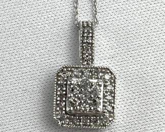 10K White Gold Diamond Pendant Necklace