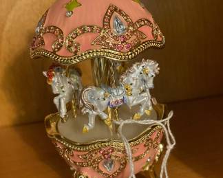 Sale has several sparkly trinket boxes