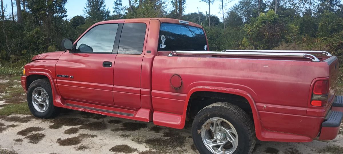 Marianna Estate Auction Vehicles, tools,... starts on 12/2/2023