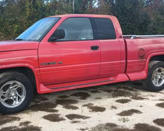2001 Dodge Pickup - v8 Magnum - Title Pending