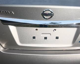 Nissan Altima - 2013 has title