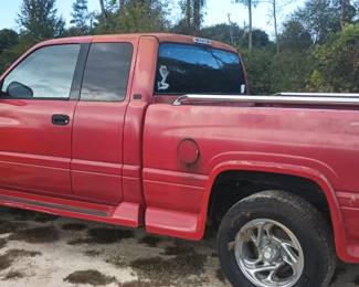 2001 Dodge Pickup - v8 Magnum - Title Pending