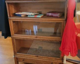 GLOBE WERNICKE 6 PIECE GRADE 299/  BOTTOM BASE WITH DRAWER 