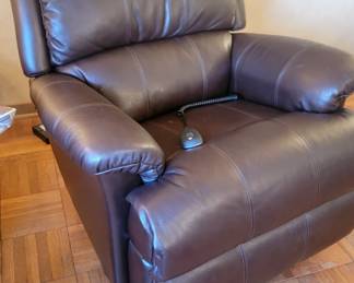 LAZBOY TRI POWER RECLINERS.  WE HAVE 2 MATCHING.  INDEPENDENTLY ADJUSTABLE LEGREST, BACK, HEADREST TILT & LUMBAR.