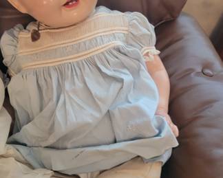 EFFANBEE LOVUM DOLL IN VERY GOOD CONDITION