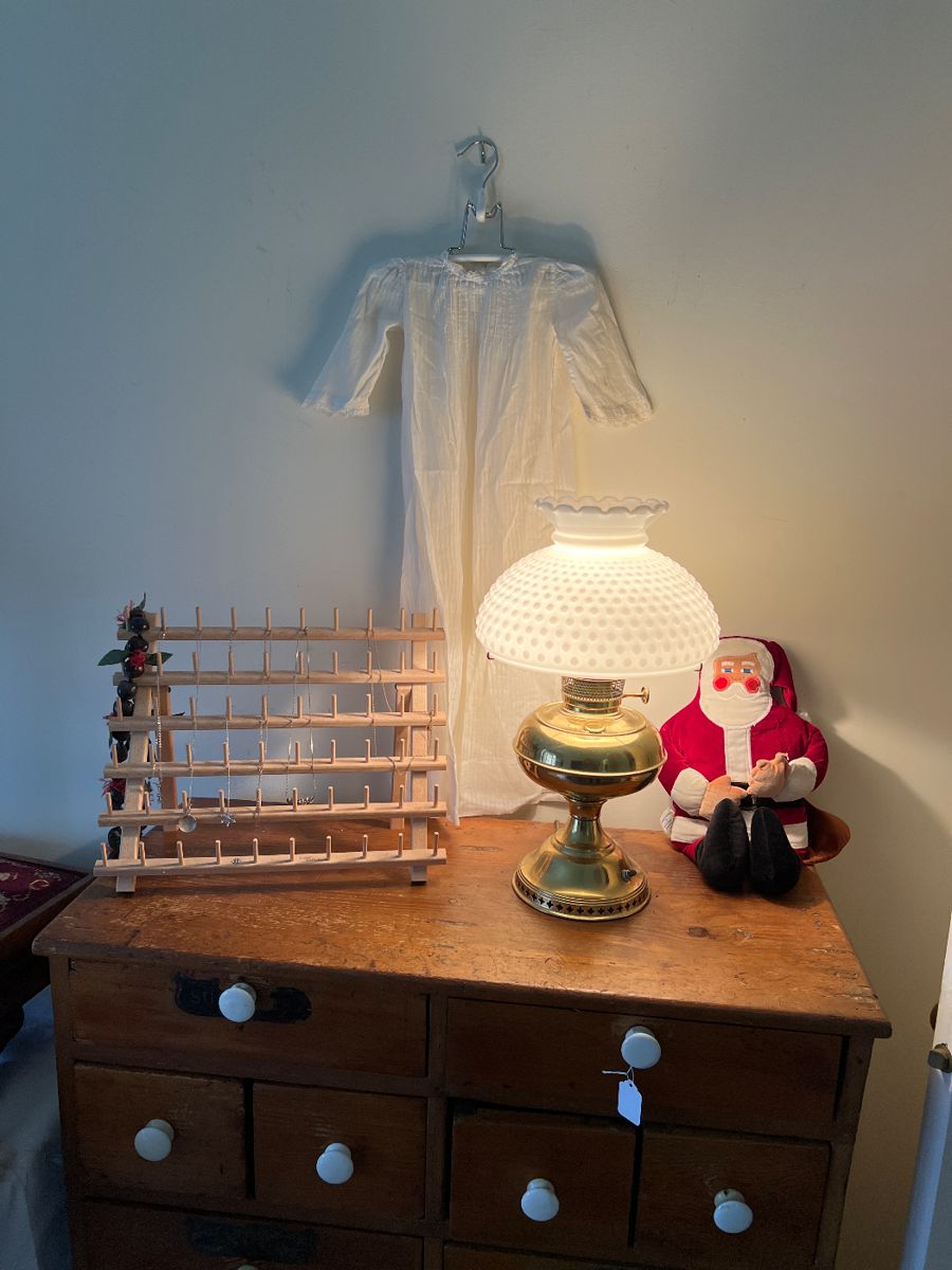 Exceptional East Amherst Antique & Collectibles... starts on 11/11/2023