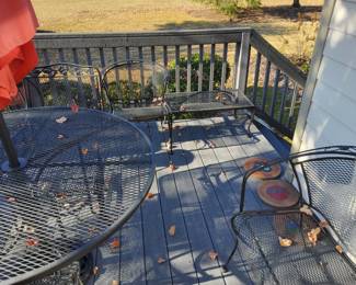 Wrought-iron Seate and Coffee Table 