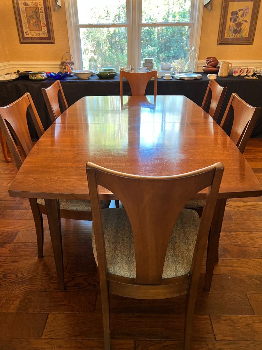 Stonehaven Downsizing Sale in Charlotte, NC starts on 11/10/2023