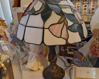 Tiffany style lamp-  17"