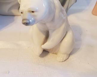 Lladro polar bear