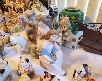 Collection of Llardros, 3 clowns, 2 girls with flowers & polar bear