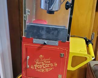 Old Fashion popcorn machine
42x12