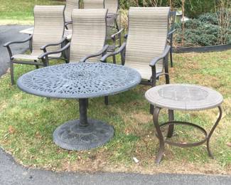 $200 for ALL pictured outdoor furniture SUNDAY PRICE