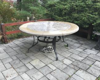 $140 TODAY SUNDAY PRICE with umbrella STAND