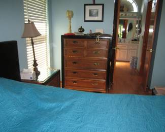 Thomasville bedroom set