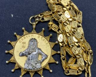 NETTIE ROSENSTEIN Coin Pendant Necklace
