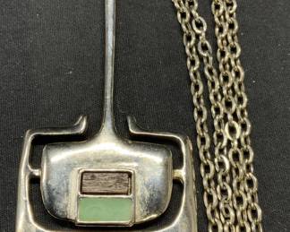 CELEBRITY NY Silver Tone Pendant Necklace
