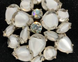 SCHIAPARELLI Milky White to Clear Glass Brooch

