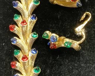 Trifari Gold Tn Bracelet and Clip On Earrings, 3
