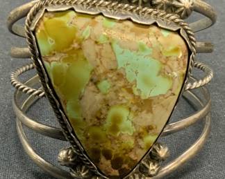 PLATERO Navajo Sterling Silvr Green Turquoise Cuff
