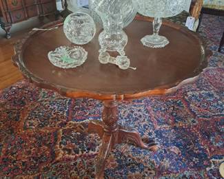 Vintage Pie Crust Title Top Table