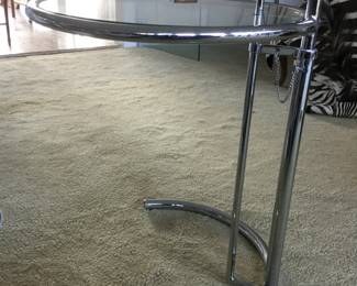 MCM 20"Round Glass Top Adjustable Chrome Side Table