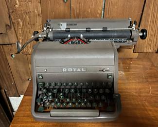 ROYAL TYPEWRITER