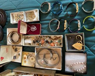 HUGE FASHION JEWELRY