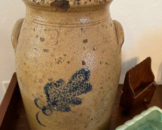 Butter churn/ crock, McCoy planter