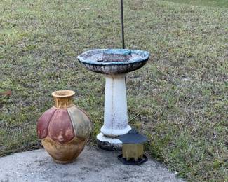 Birdbath pot, feeder, bell