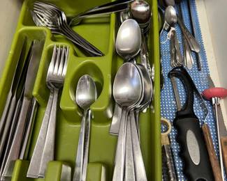 Flatware & utensils 