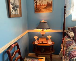 Jewelry, art, four poster bed