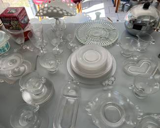 Pretty glass, various Pyrex