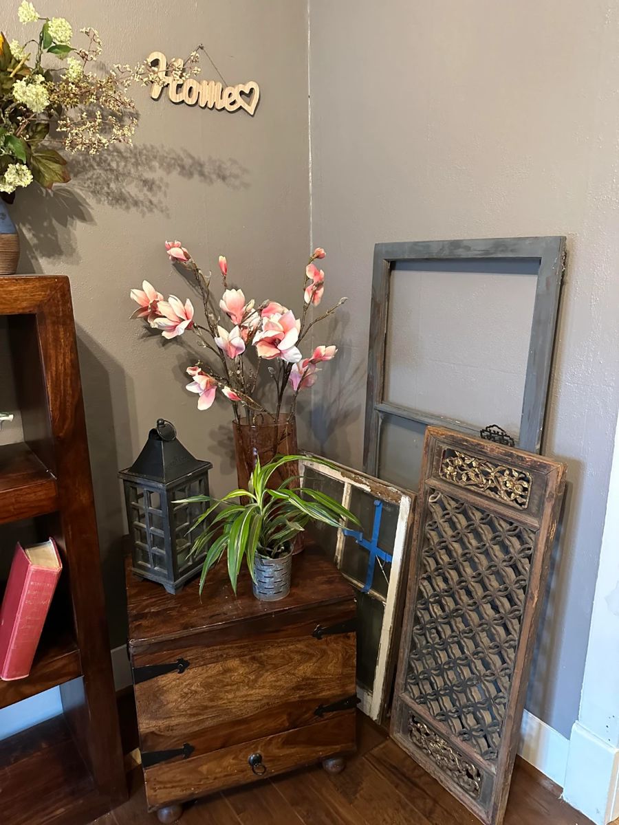 Quality Estate Sale by Kendra ( SANDPOINT ) starts on 11/10/2023