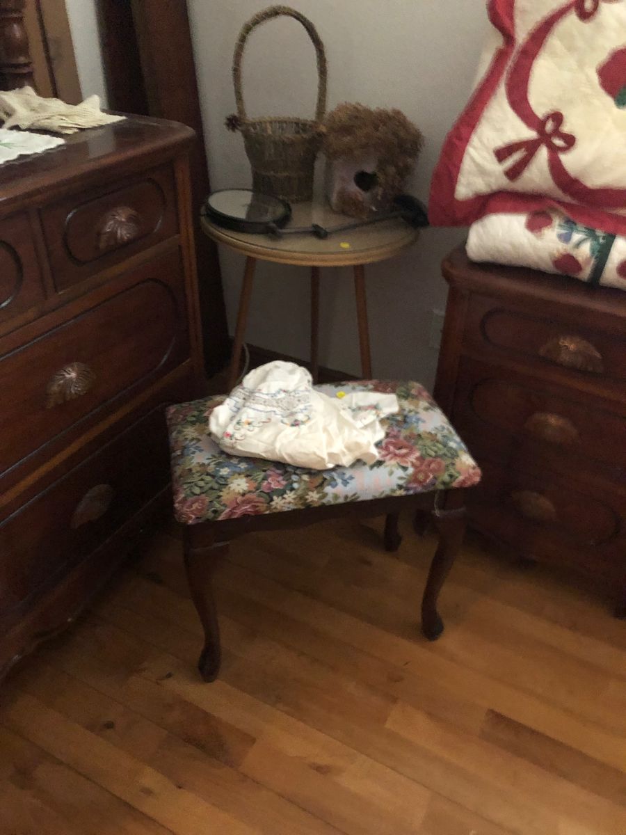 Camarillo Estate Sale 50 OFF starts on 11/10/2023