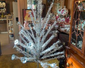 Vintage Everlasting 6ft Aluminum Christmas Tree 44 Branches