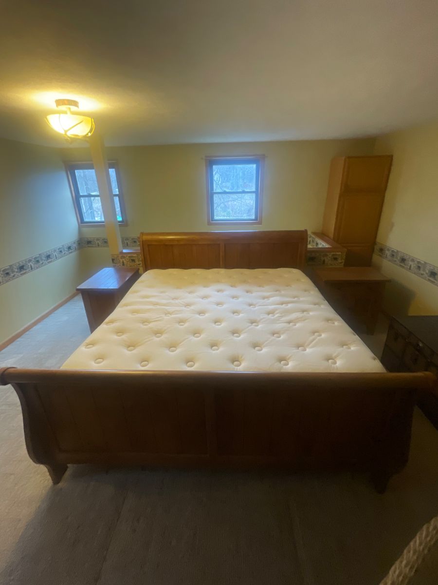 Fowle Estate Sales Greenville Lake house Sale starts on 11/11/2023