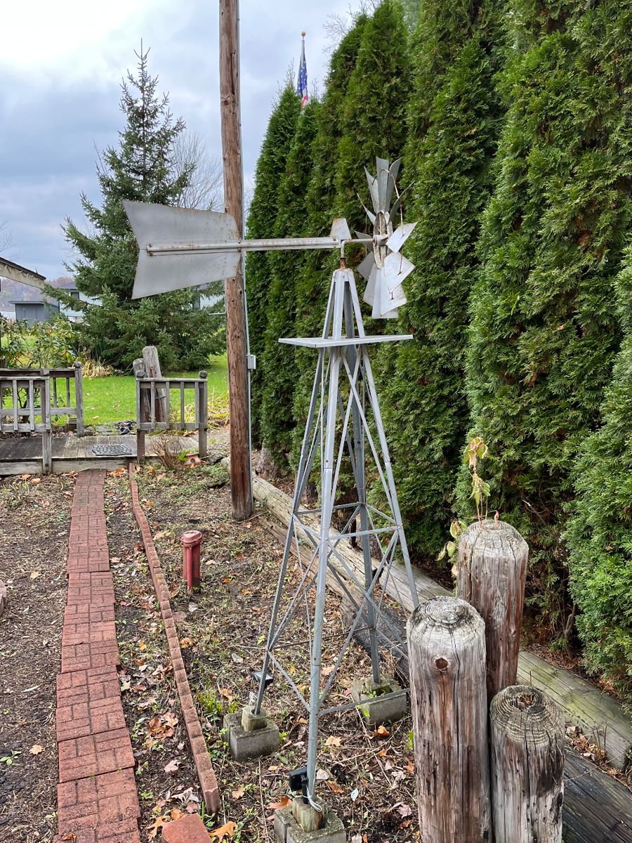 Fowle Estate Sales Greenville Lake house Sale starts on 11/11/2023