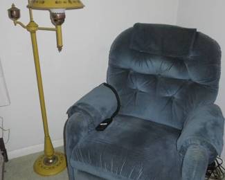 La-Z-Boy Dark Blue Lift Chair