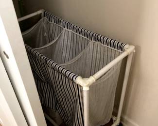 Laundry cart 