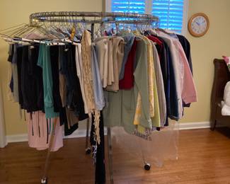 Ladies clothing s-med 