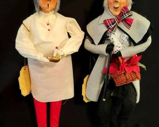 "Santa's Workshop" in Aiken, SC Starts Closing on Sat 11/11 at 8pm. Pickup: Mon 11/13 2-6pm. Please click here to view more photos, descriptions, and current bids:&nbsp;https://ctbids.com/estate-sale/25044