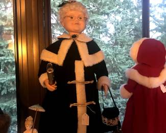 Moving Christmas Doll